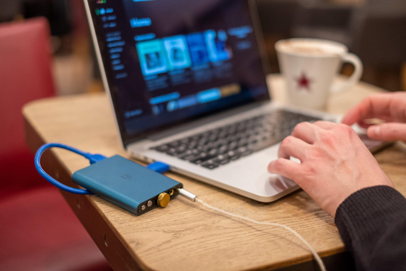 DAC là gì? Giải thích chi tiết cho người mới từ A–Z